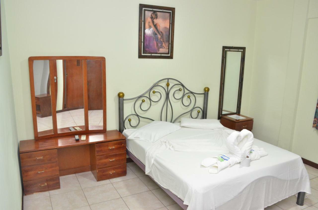 Hostal Ibiza Santa Cruz de La Sierra Luaran gambar